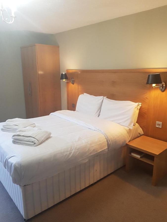 Marsh Farm Hotel Swindon Kültér fotó