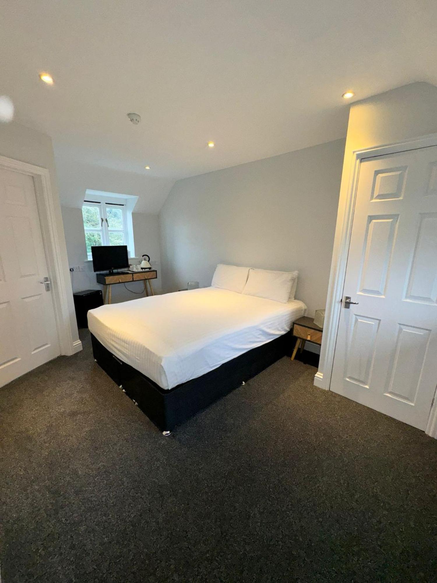 Marsh Farm Hotel Swindon Kültér fotó
