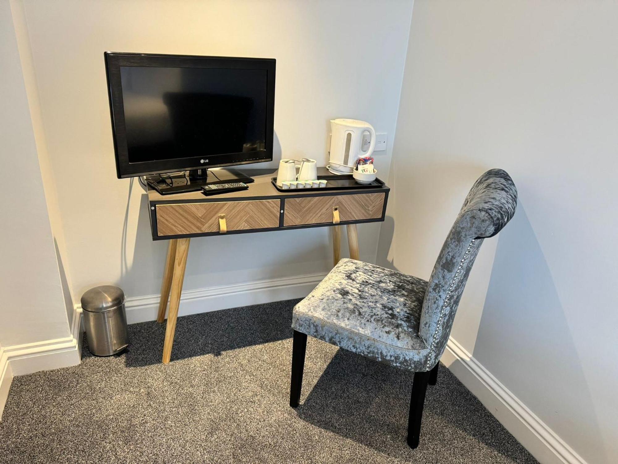 Marsh Farm Hotel Swindon Kültér fotó