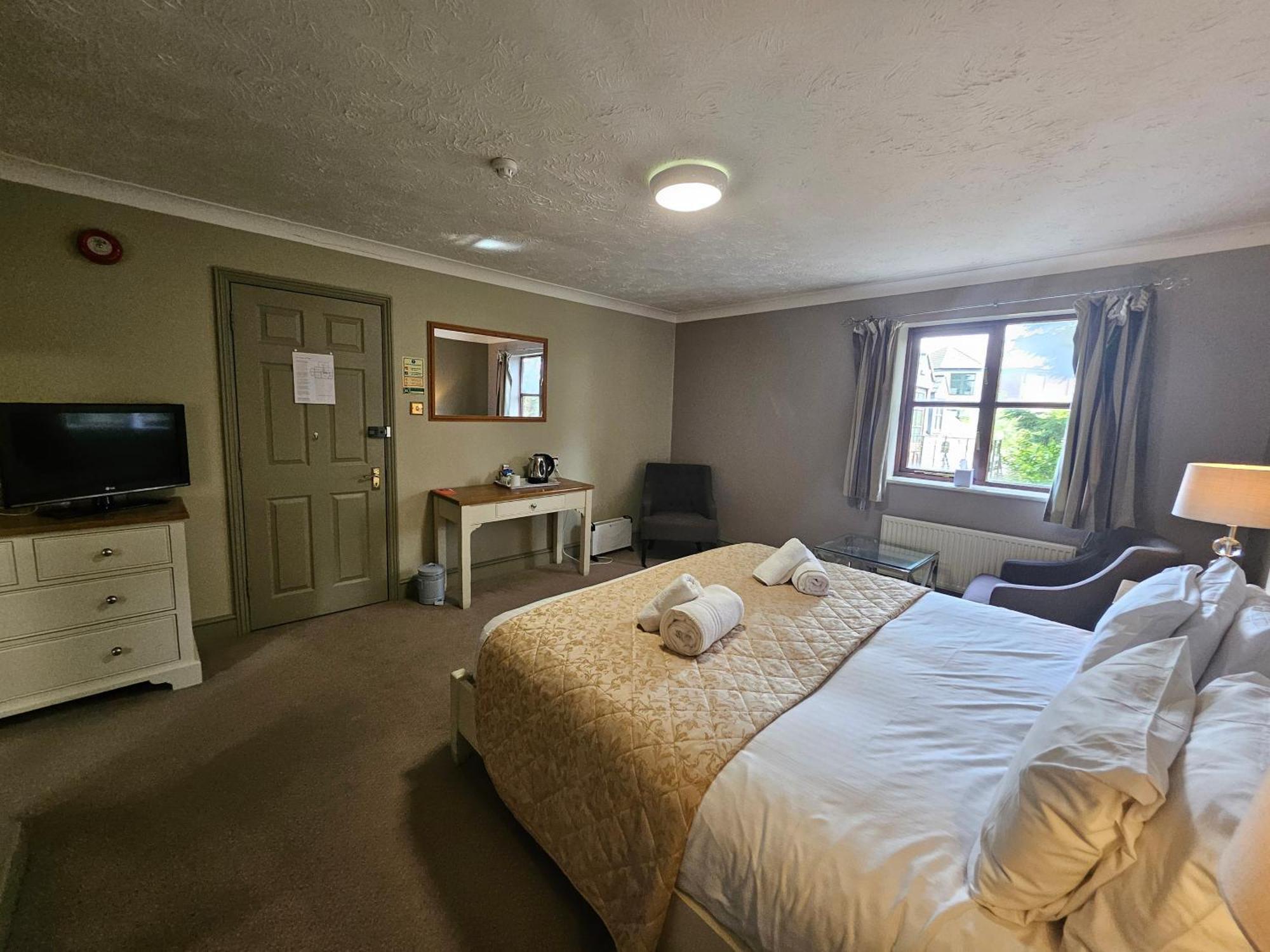 Marsh Farm Hotel Swindon Kültér fotó