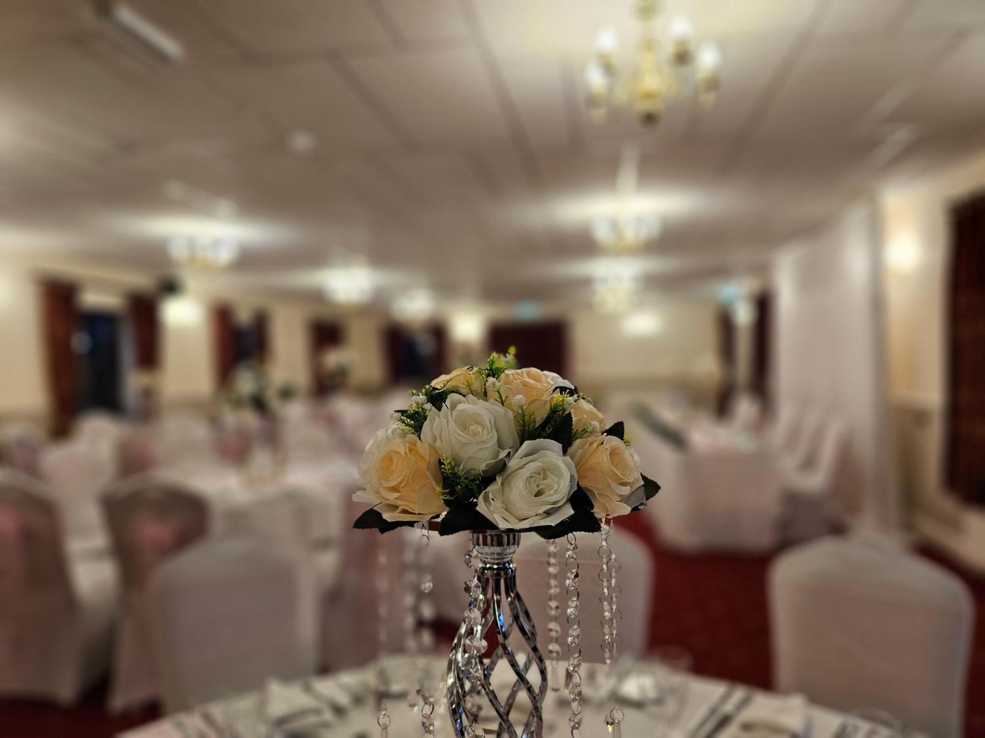 Marsh Farm Hotel Swindon Kültér fotó