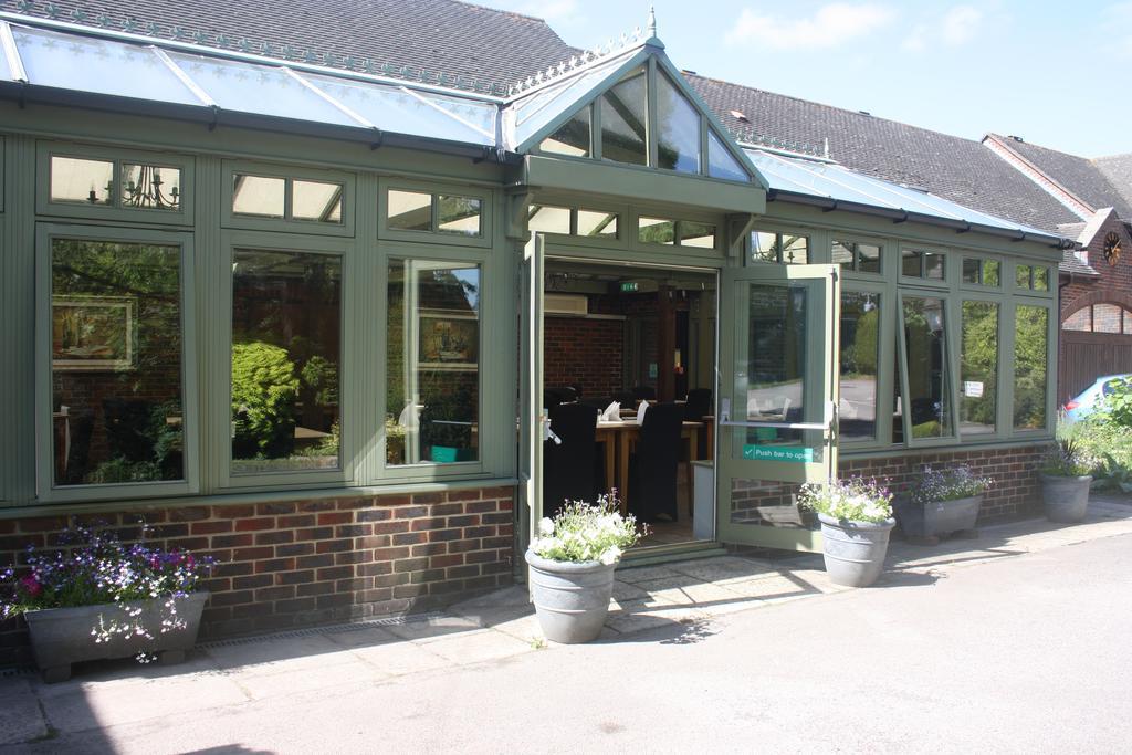 Marsh Farm Hotel Swindon Kültér fotó